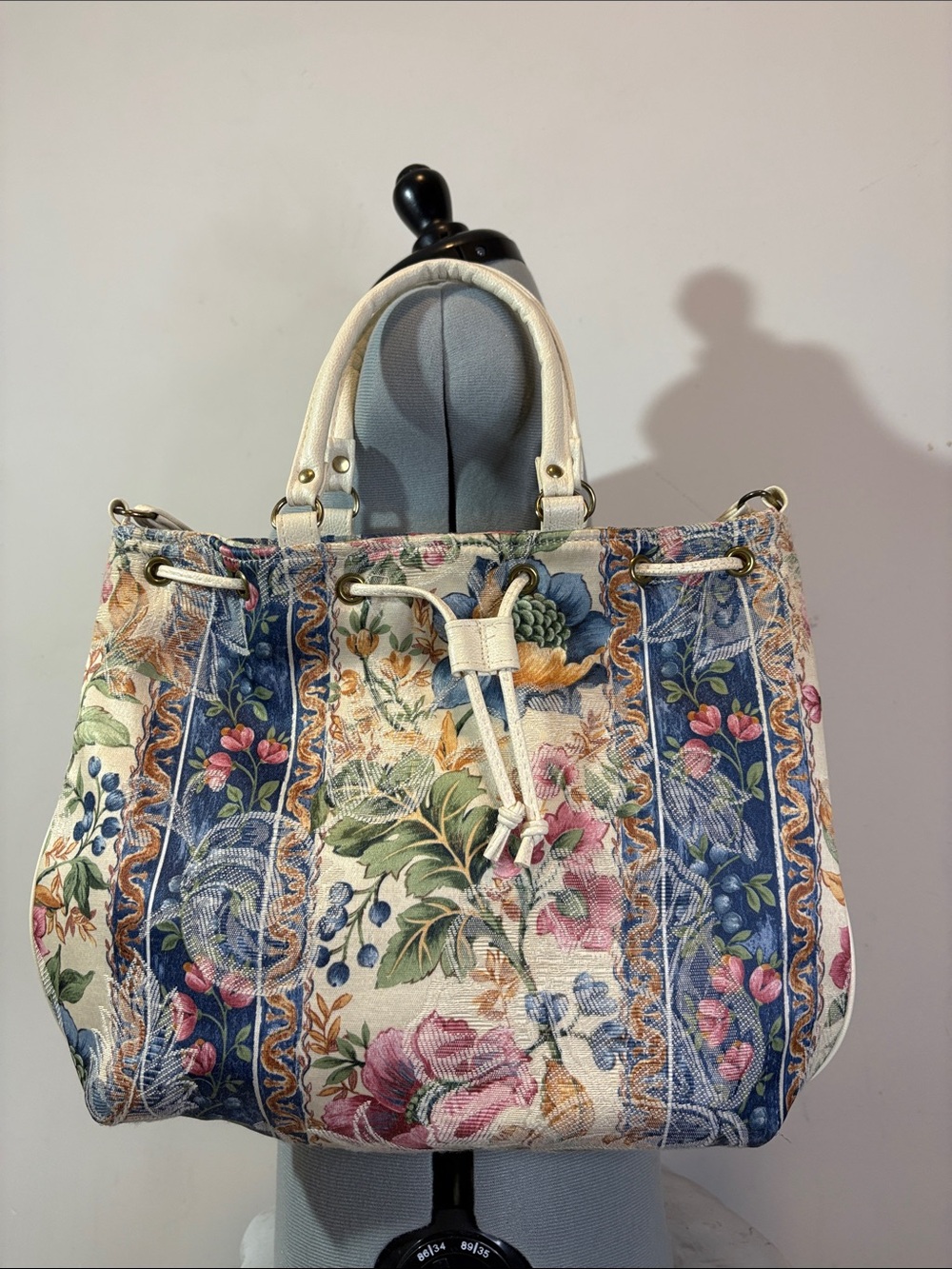 Vintage Floral Tapestry Handle Bucket Bag or Crossbody Mary Poppins Grandma 🌹